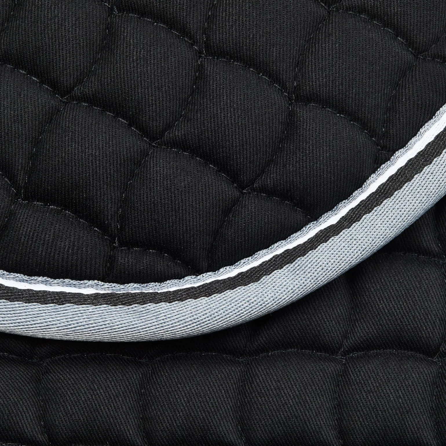 Adepto Dressurschabracke