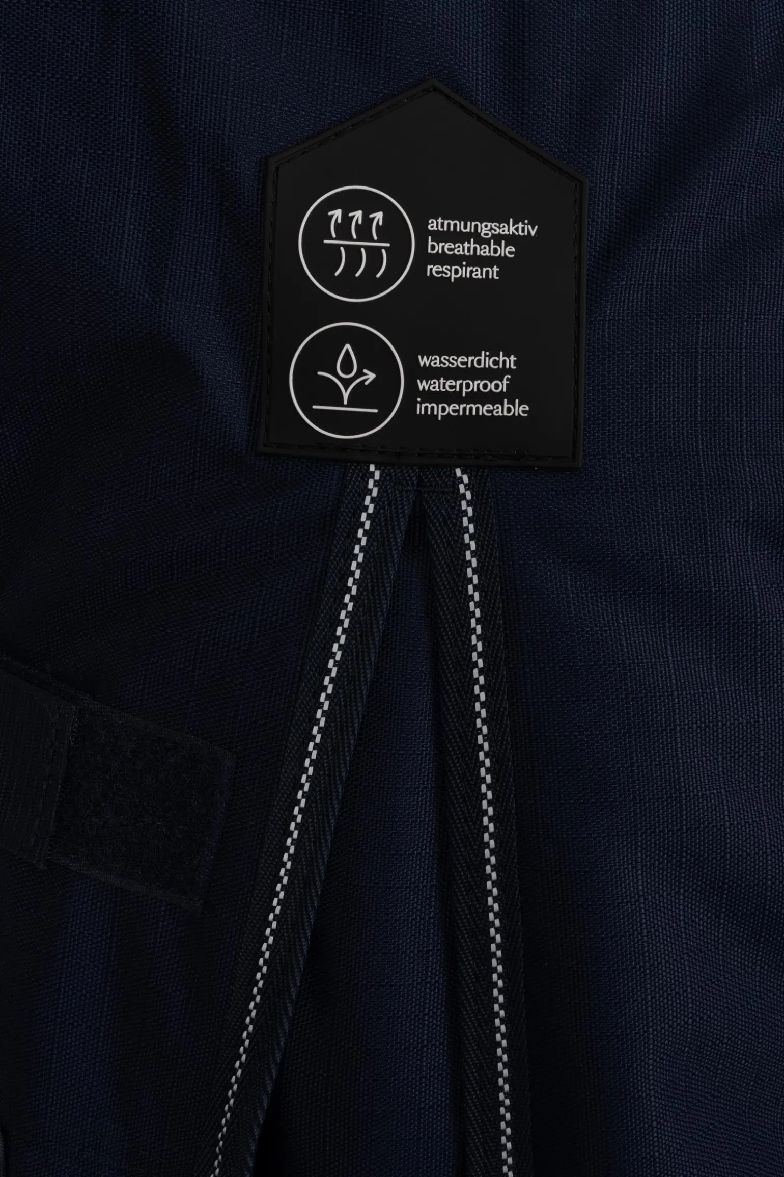 Avalanche Regendecke mit hohem Hals, 150g