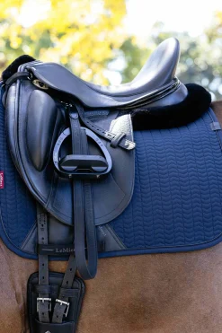 Essence Dressurschabracke