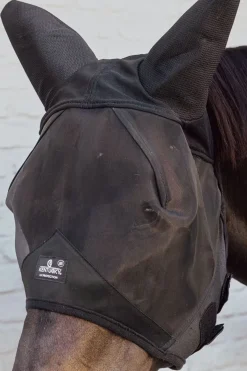 Fliegemaske mit geräuschdämpfenden Ohren